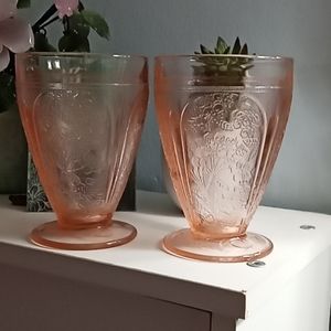 Authentic pink footed juice tumblers from the cherry blossom design.